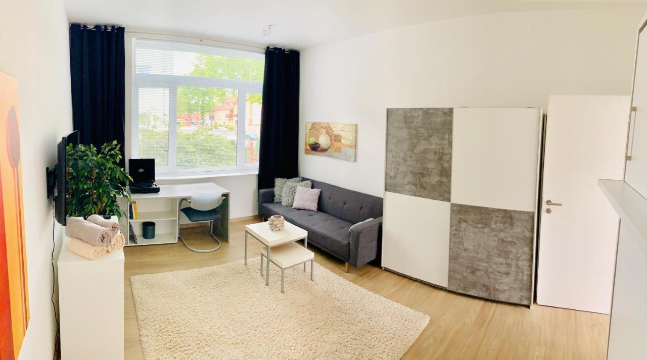 Апартаменти Moderner Bungalow, 20 Minuten Bis Hannover City, 24H Check-In Ґарбзен Екстер'єр фото